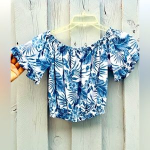 Great condition. Only worn once. Girls, sz 16 tropical top, Vintage Havana.